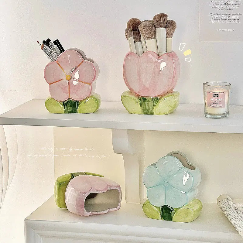 Ceramic Flower Pencil Holder for Desk Organization — image 1 of 3
